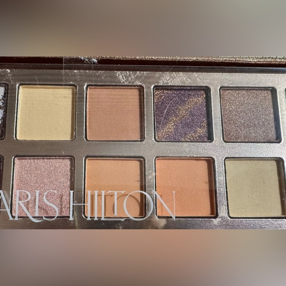 Paris Hilton Bombshell Beauty 54-Piece Ultimate Face & Eye Palette - Picture 4 of 11